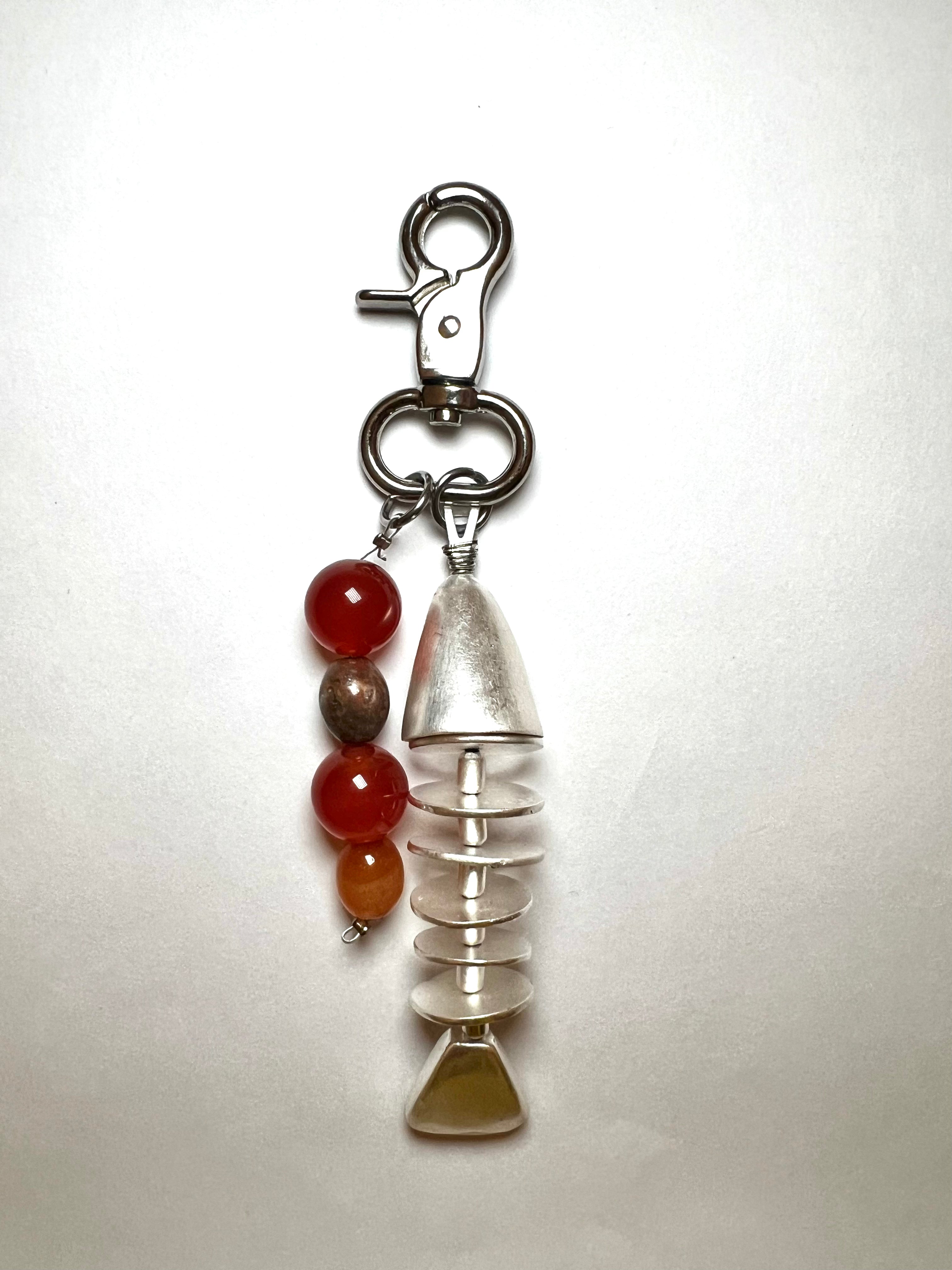 Cadena Brisa en Fish &amp; Cross