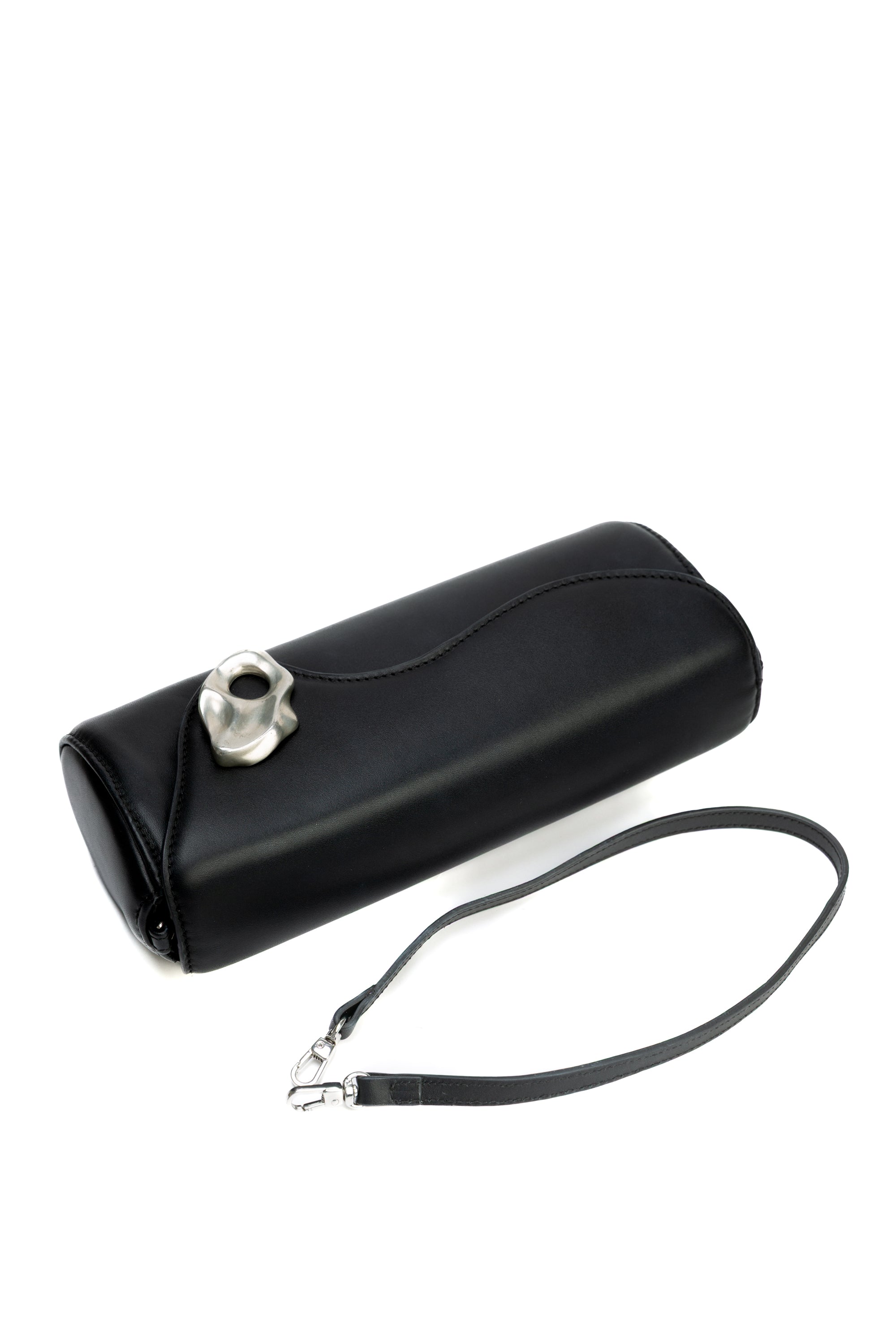 Oyster Clutch in Noche