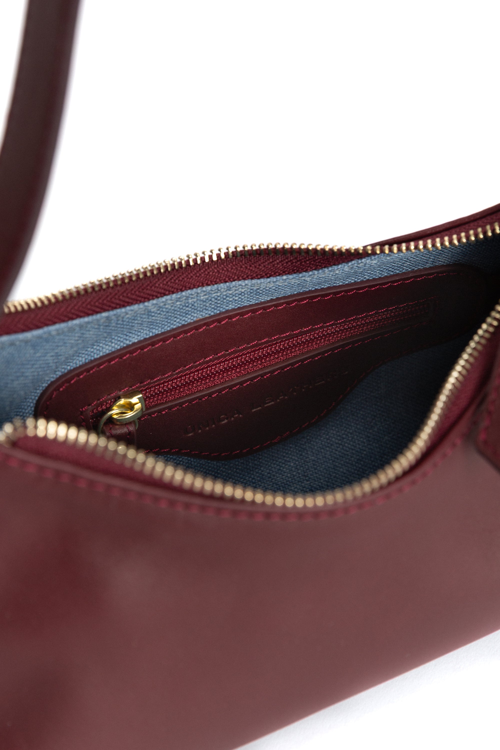 The Juliet Bag in Vino