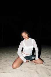 Oyster Clutch in Noche